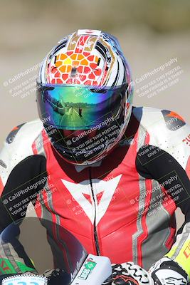 media/Jan-15-2026-Racers Edge (Thu) [[dfebeb70ab]]/2-A Group/Session 5 Turn 2/